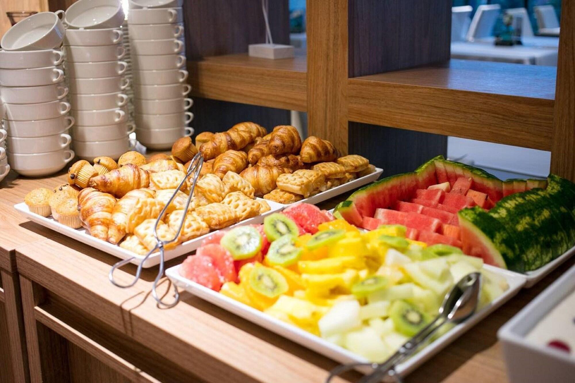 Baltin Hotel & Spa **** 미엘노 외부 사진