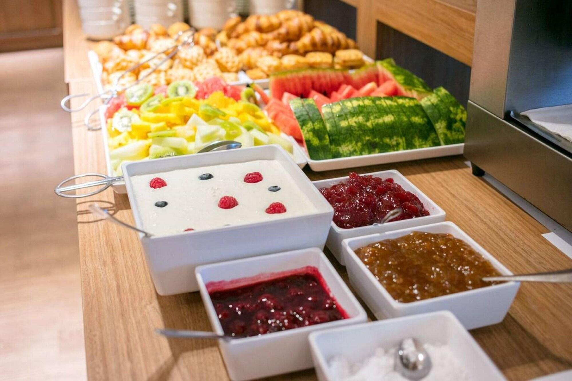 Baltin Hotel & Spa **** 미엘노 외부 사진
